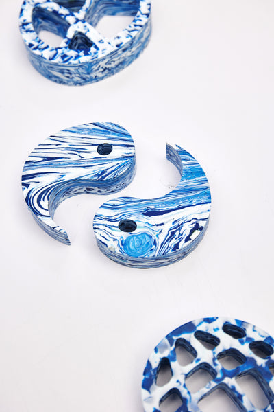 ORNAMENTAL, PLASTIC - SYMBOLISM (PAPER WEIGHTS SET OF 3) BLUE WAVE